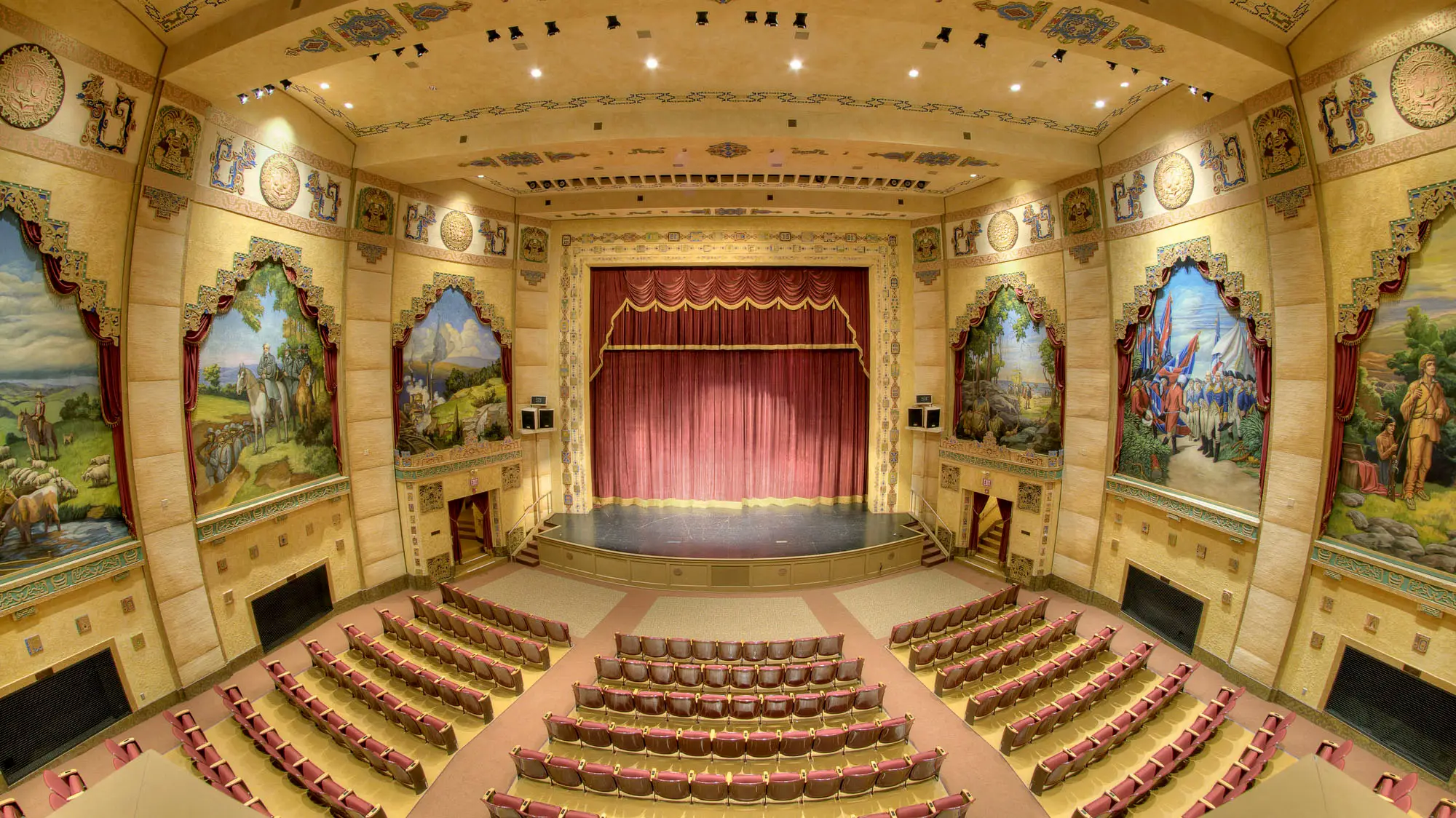 The Lincoln Theatre downtown Marion